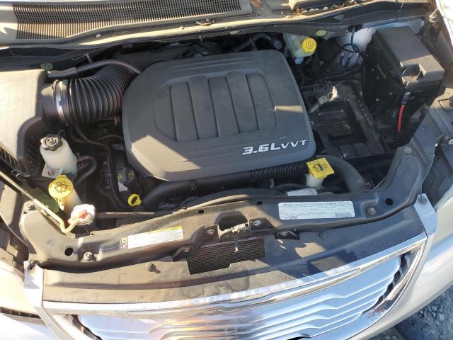 2A4RR8DG3BR772241 - 2011 CHRYSLER TOWN & COU TOURING L SILVER photo 12