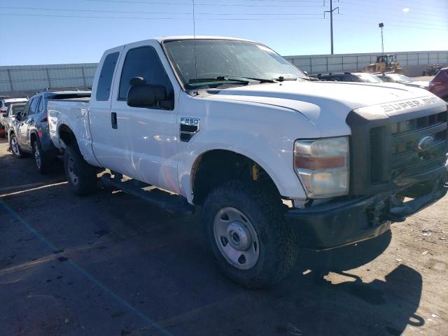 1FTSX21Y28EE05117 - 2008 FORD F250 SUPER DUTY WHITE photo 4