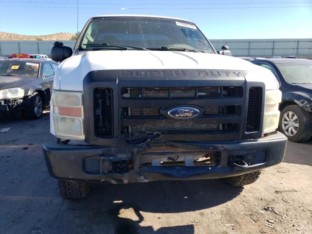 1FTSX21Y28EE05117 - 2008 FORD F250 SUPER DUTY WHITE photo 5