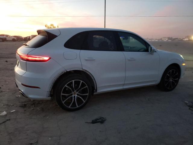 WP1AA2AY5KDA08378 - 2019 PORSCHE CAYENNE WHITE photo 3