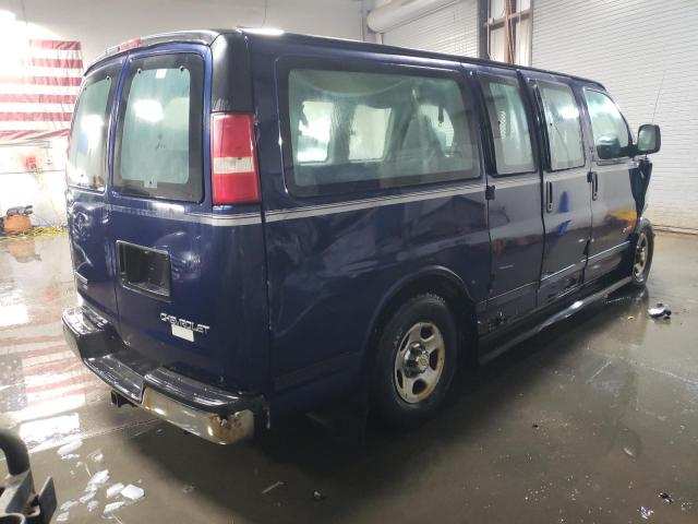 1GNFH15T631157372 - 2003 CHEVROLET EXPRESS G1 BLUE photo 3