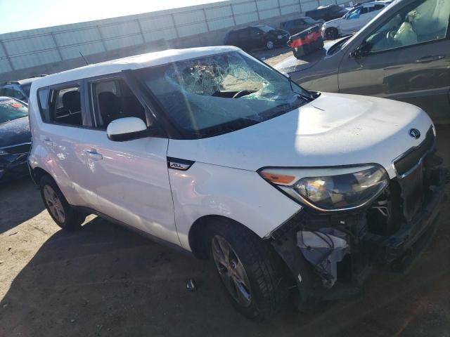 KNDJN2A21F7776977 - 2015 KIA SOUL WHITE photo 4