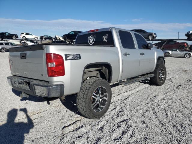 3GCRKSE36AG201043 - 2010 CHEVROLET SILVERADO K1500 LT SILVER photo 3