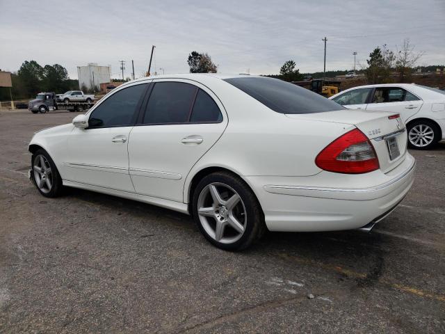 WDBUF87X09B358443 - 2009 MERCEDES-BENZ E 350 4MATIC WHITE photo 2