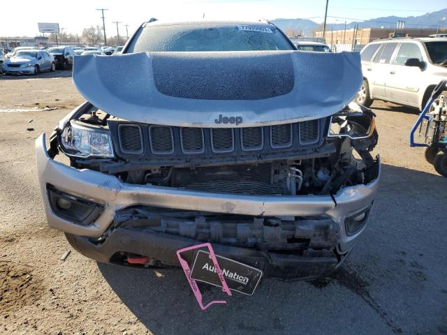 3C4NJDDB8KT748099 - 2019 JEEP COMPASS TRAILHAWK SILVER photo 5