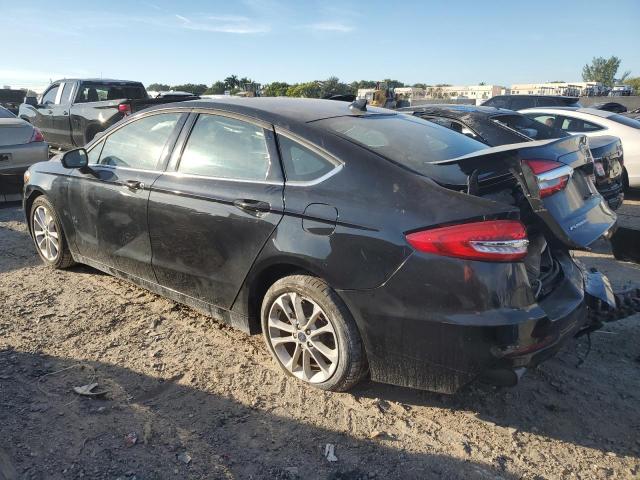 3FA6P0LU9LR170758 - 2020 FORD FUSION SE BLACK photo 2