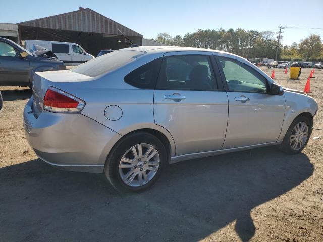 1FAHP3HN5AW166566 - 2010 FORD FOCUS SEL SILVER photo 3