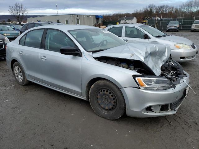 3VW2K7AJ3DM236516 - 2013 VOLKSWAGEN JETTA BASE SILVER photo 4