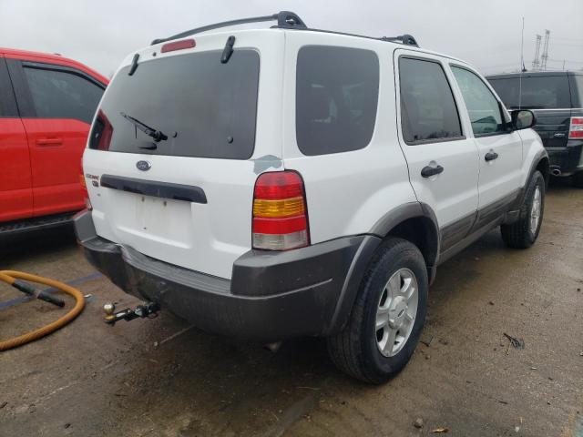 1FMCU93133KA03716 - 2003 FORD ESCAPE XLT WHITE photo 3