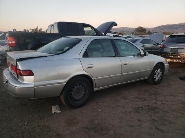 4T1BG22K01U060137 - 2001 TOYOTA CAMRY CE SILVER photo 3