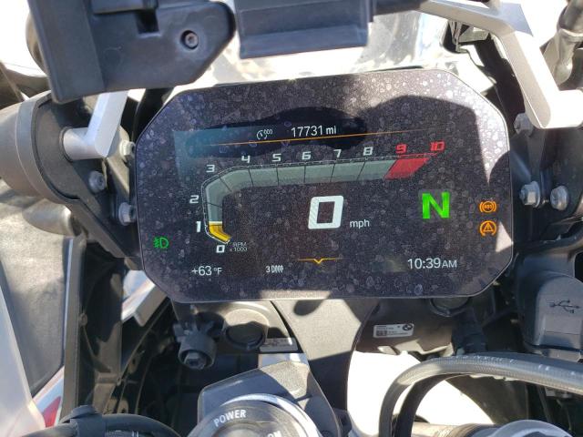 WB10M1307N6F08749 - 2022 BMW R 1250 GS ADVENTURE TWO TONE photo 7