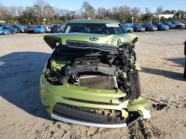 KNDJP3A53J7892037 - 2018 KIA SOUL + GREEN photo 5