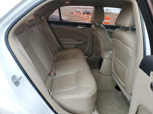 2C3CCARG2DH581145 - 2013 CHRYSLER 300 WHITE photo 10