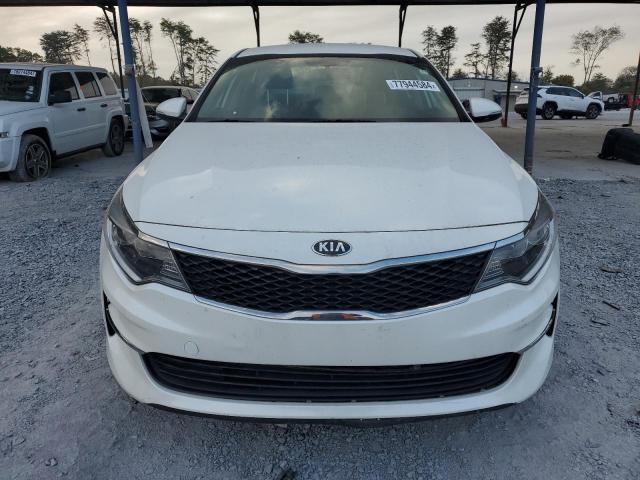 KNAGT4L31G5102176 - 2016 KIA OPTIMA LX WHITE photo 5