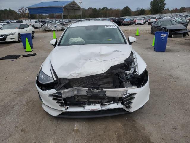 5NPEG4JA5MH129652 - 2021 HYUNDAI SONATA SE WHITE photo 5