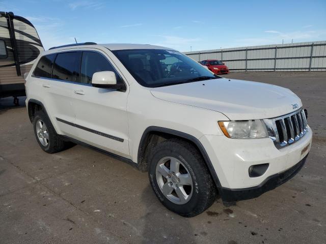 1J4RR4GG8BC514911 - 2011 JEEP GRAND CHER LAREDO WHITE photo 4