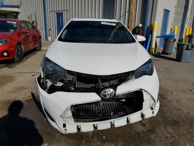 2T1BURHE1JC017091 - 2018 TOYOTA COROLLA L WHITE photo 5