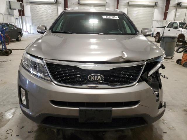 5XYKTCA67FG644540 - 2015 KIA SORENTO LX GRAY photo 5