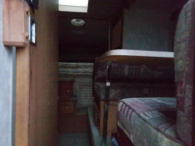 1NCG811S980106479 - 2008 ARCT CAMPER WHITE photo 5