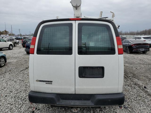 1GCWGFCAXD1182934 - 2013 CHEVROLET EXPRESS G2 WHITE photo 6