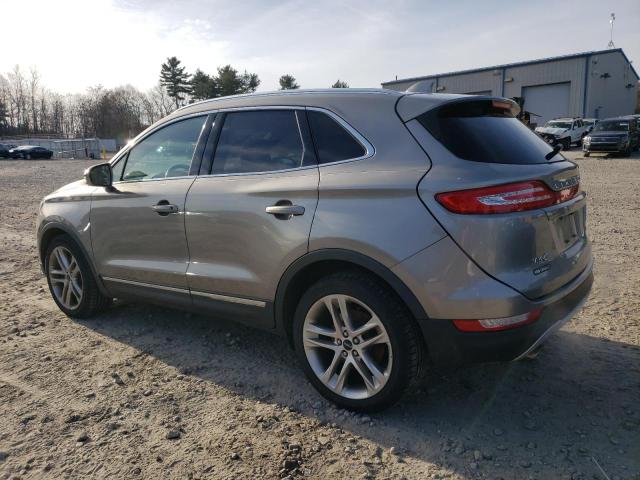 5LMCJ3D93HUL35982 - 2017 LINCOLN MKC RESERVE GRAY photo 2