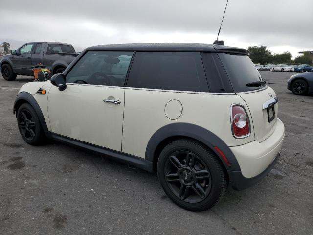 WMWSU3C56DT686102 - 2013 MINI COOPER CREAM photo 2