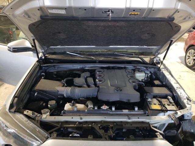 JTENU5JR4N6039310 - 2022 TOYOTA 4RUNNER SR5/SR5 PREMIUM 银色 照片 11