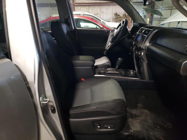 JTENU5JR4N6039310 - 2022 TOYOTA 4RUNNER SR5/SR5 PREMIUM 银色 照片 7