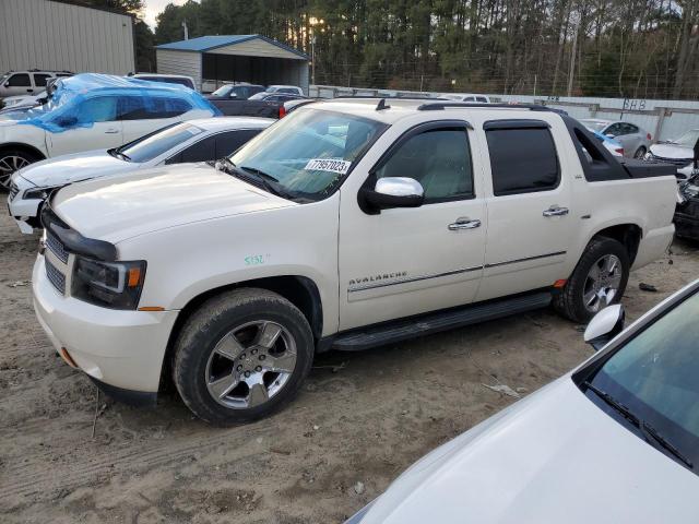 3GNVKGE01AG280226 - 2010 CHEVROLET AVALANCHE LTZ WHITE photo 1