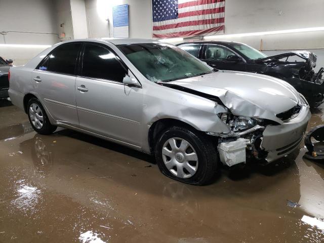 4T1BE32K64U860876 - 2004 TOYOTA CAMRY LE SILVER photo 4