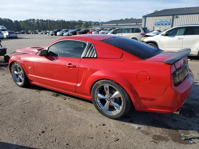 1ZVFT82H255100823 - 2005 FORD MUSTANG GT RED photo 2