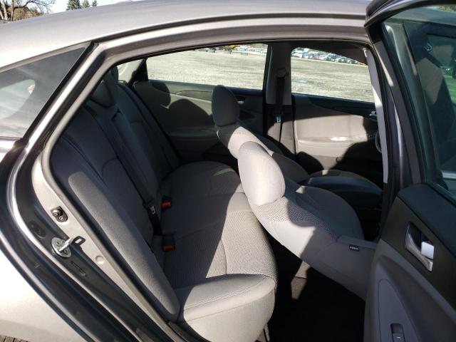 5NPEB4AC6DH679619 - 2013 HYUNDAI SONATA GLS SILVER photo 10