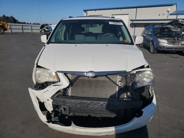 2A4RR5D19AR461454 - 2010 CHRYSLER TOWN & COU TOURING WHITE photo 5