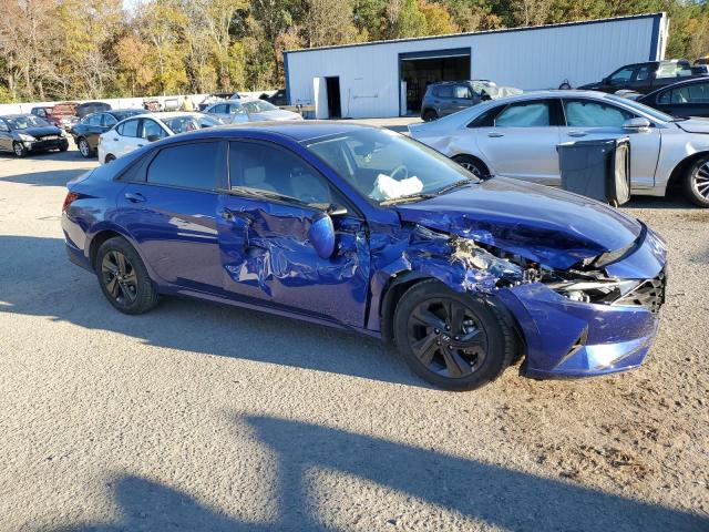 5NPLM4AG9MH038940 - 2021 HYUNDAI ELANTRA SEL BLUE photo 4