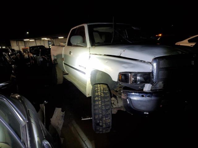 1B7KF23Z2YJ179368 - 2000 DODGE RAM 2500 WHITE photo 4