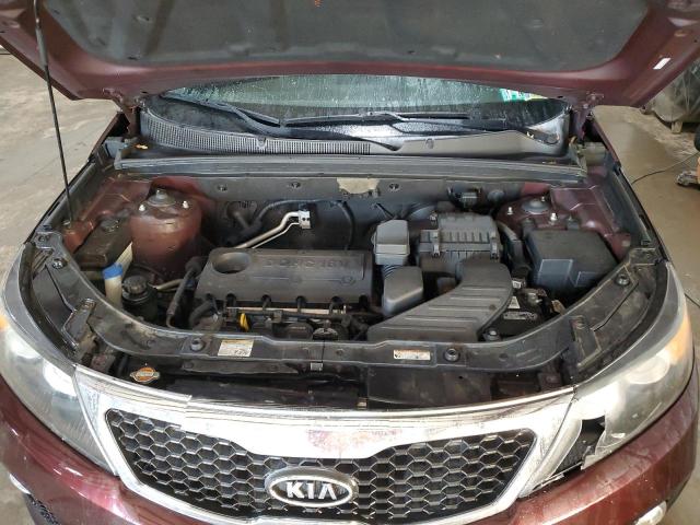 5XYKT3A14BG107543 - 2011 KIA SORENTO BASE BURGUNDY photo 12