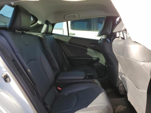 JTDKARFP2K3115568 - 2019 TOYOTA PRIUS PRIM WHITE photo 10