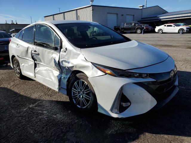 JTDKARFP2K3115568 - 2019 TOYOTA PRIUS PRIM WHITE photo 4