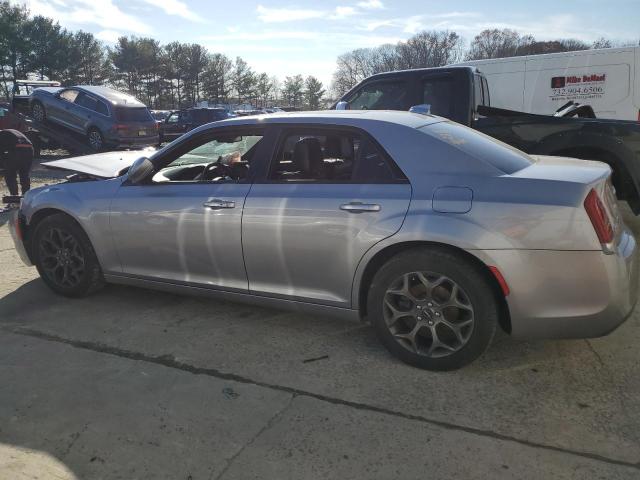 2C3CCAGG5JH268959 - 2018 CHRYSLER 300 S GRAY photo 2