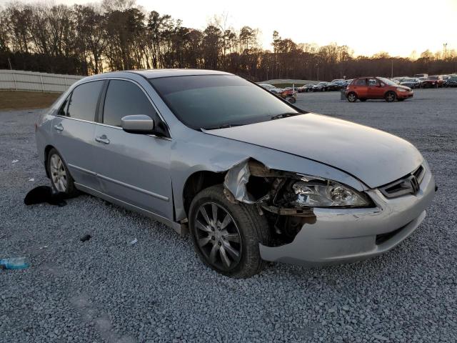 1HGCM56895A181937 - 2005 HONDA ACCORD EX SILVER photo 4