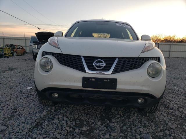 JN8AF5MV6DT224632 - 2013 NISSAN JUKE S WHITE photo 5