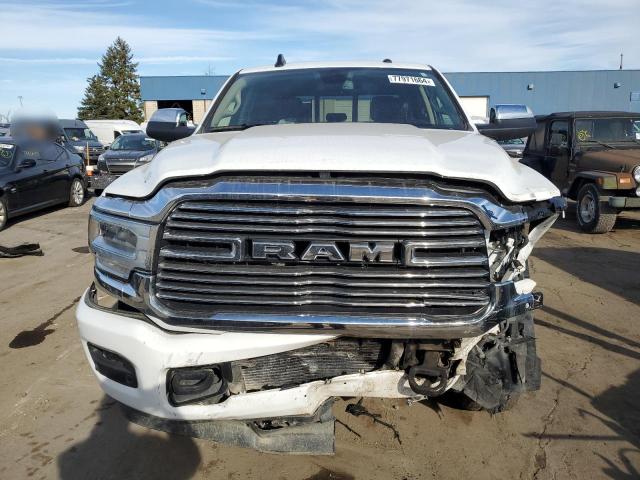 3C6UR5FL3NG438916 - 2022 RAM 2500 LARAMIE WHITE photo 5