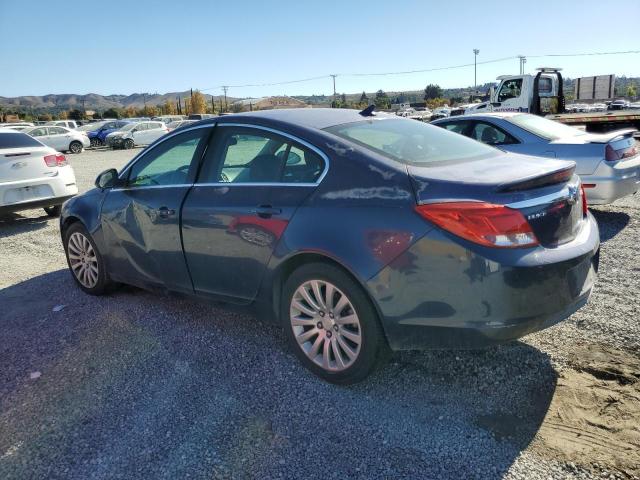 W04GU5GC7B1010581 - 2011 BUICK REGAL CXL BLUE photo 2