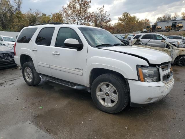 1GNSKBE09DR370623 - 2013 CHEVROLET TAHOE K1500 LT WHITE photo 4