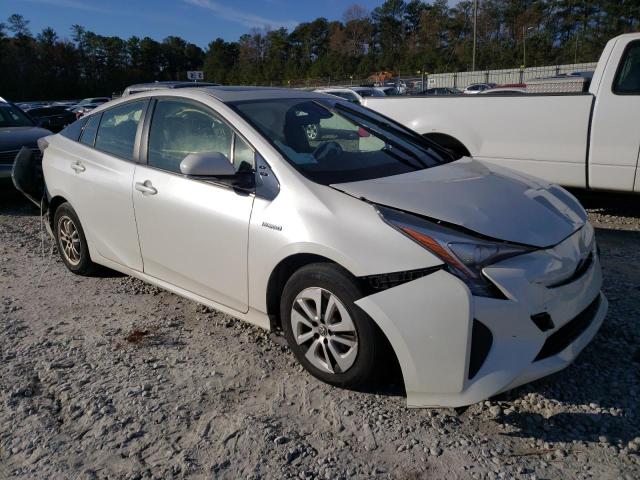 JTDKARFU4G3502023 - 2016 TOYOTA PRIUS WHITE photo 4