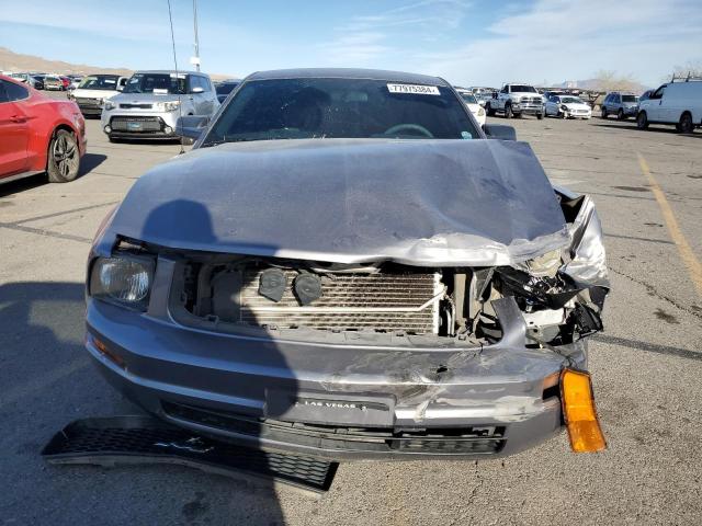 1ZVFT80N265102226 - 2006 FORD MUSTANG GRAY photo 5