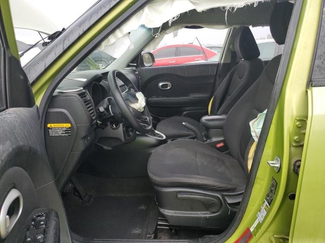 KNDJN2A28E7727077 - 2014 KIA SOUL GREEN photo 7