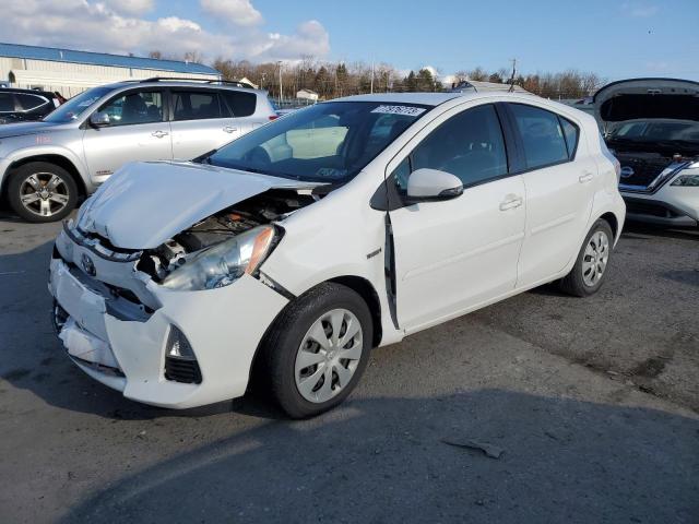 JTDKDTB35D1549084 - 2013 TOYOTA PRIUS C WHITE photo 1