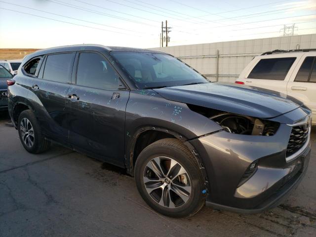 5TDHZRBH0NS579432 - 2022 TOYOTA HIGHLANDER XLE 灰色 照片 4