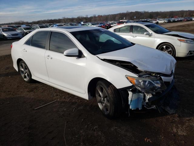 4T1BK1FK8CU515659 - 2012 TOYOTA CAMRY SE WHITE photo 4